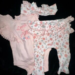 Ruffles + Floral Baby Outfit Set (3-6m)